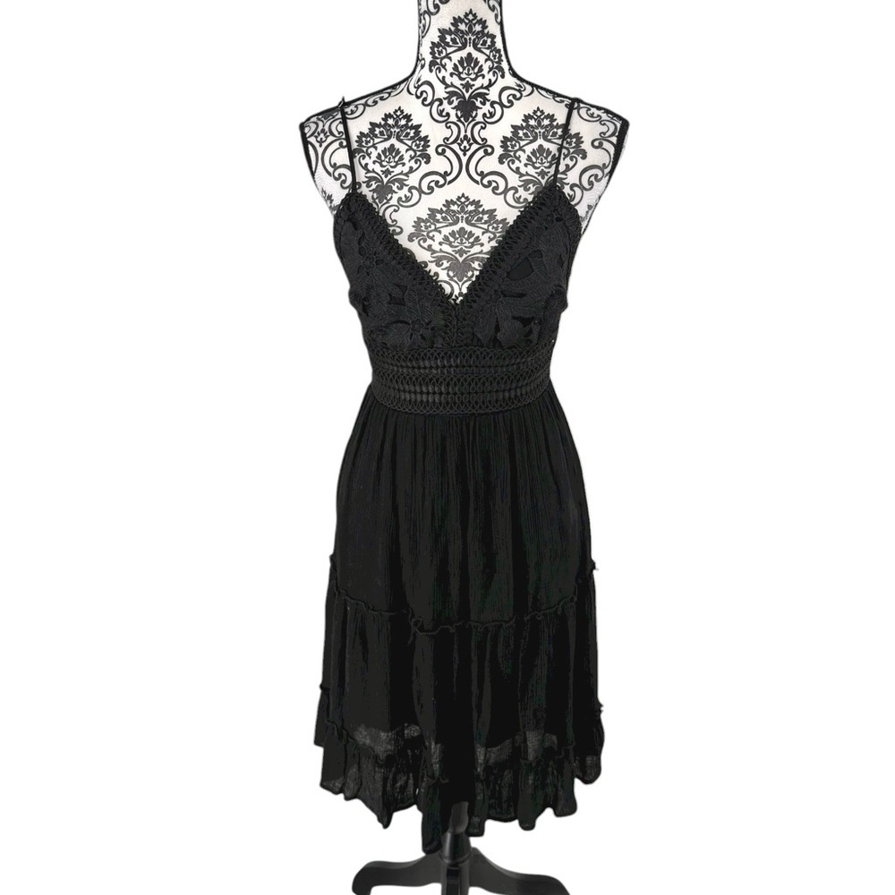 Love Tree Black Tiered Tie-Back Dress with Crochet Bodice Cottagecore fairy, M